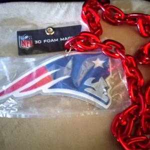 Patriots Magnet Necklace